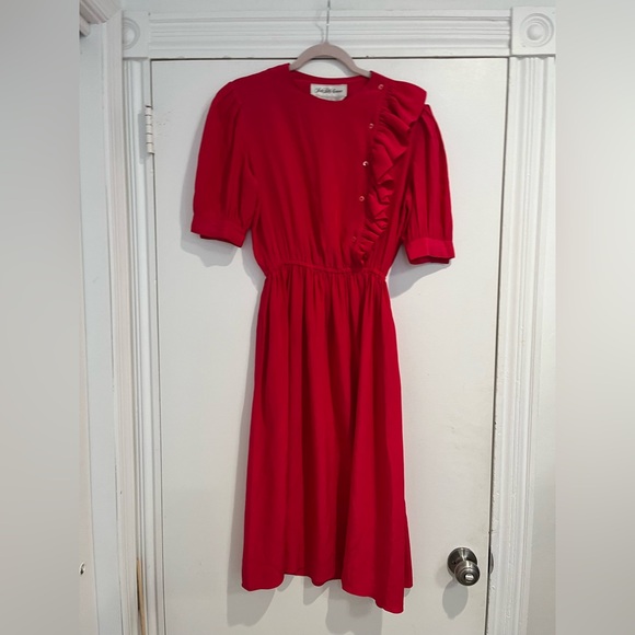Saks Fifth Avenue Vintage 50s 60s Red Silk Dress with Ruffle Detail Sz. S - Picture 2 of 8